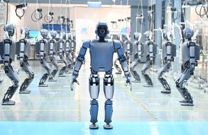 2025年人形机器人重器盘点：十款新品，一个风向 &mdash;&mdash; 实用主义革命已来